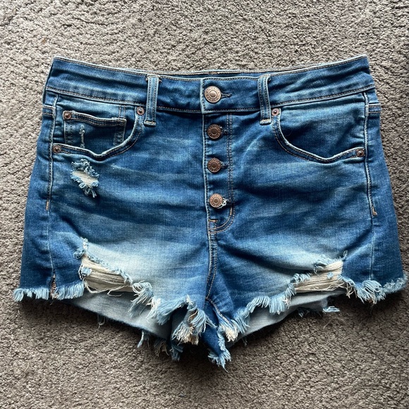 American Eagle Outfitters Pants - Women’s American Eagle Super-stretch short shorts, distressed 10